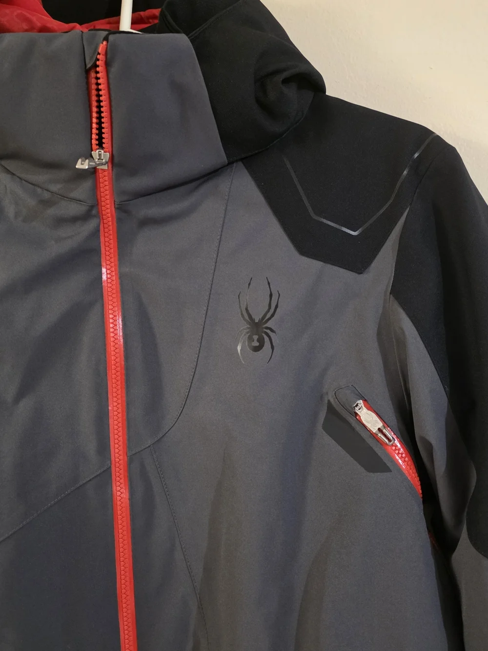 Spyder Men's Gray and Black Ski Jacket with Red Accents